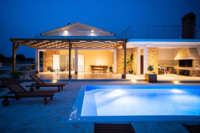 Villa Iva with heated pool